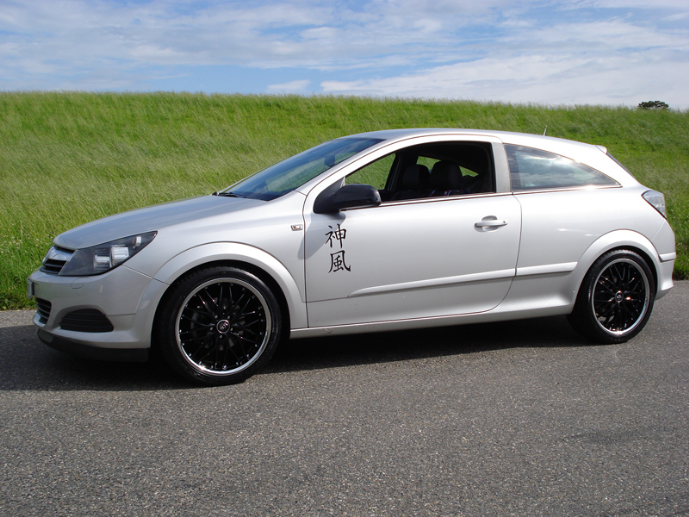 Astra Barracuda Voltec T6 18 Zoll Opel Astra